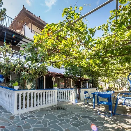 Lejlighedshotel Velendzas Holidays 3*