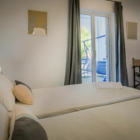 Lejlighedshotel Velendzas Holidays 3*